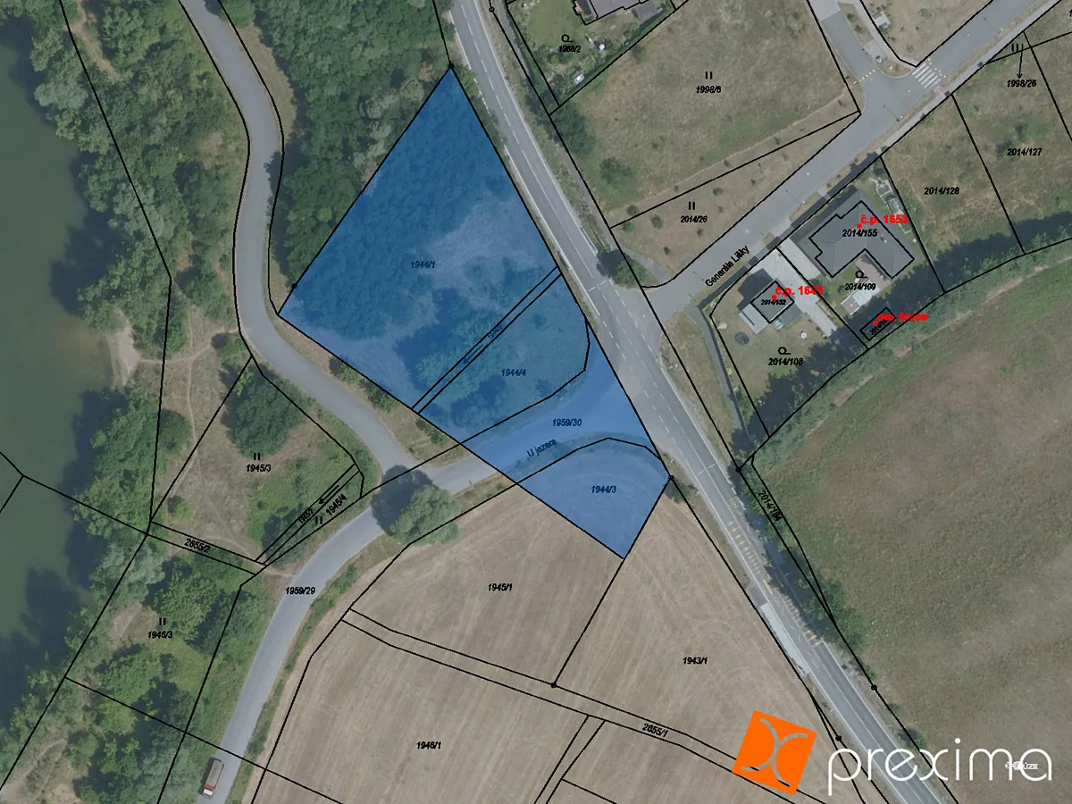 Prodej podílu 1/30 stavebního pozemku 150 m²